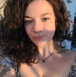 Meet your Posher, Angelica